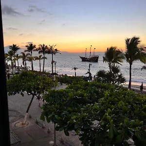  Apartamento Elegante Departamento Sobre El Malecón. México